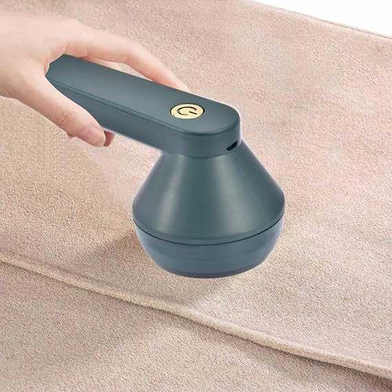 USB Rechargeable Fabric Lint Remover – Portable Clothes Shaver